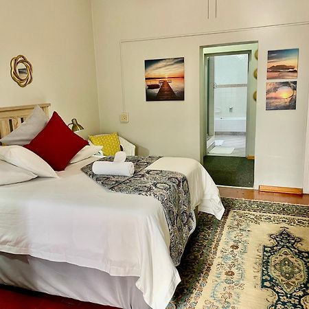 Dreamers Guesthouse - No Loadshedding King William's Town Ngoại thất bức ảnh