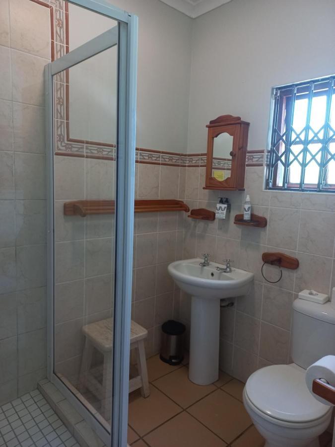 Dreamers Guesthouse - No Loadshedding King William's Town Ngoại thất bức ảnh