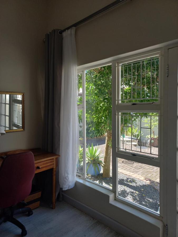 Dreamers Guesthouse - No Loadshedding King William's Town Ngoại thất bức ảnh