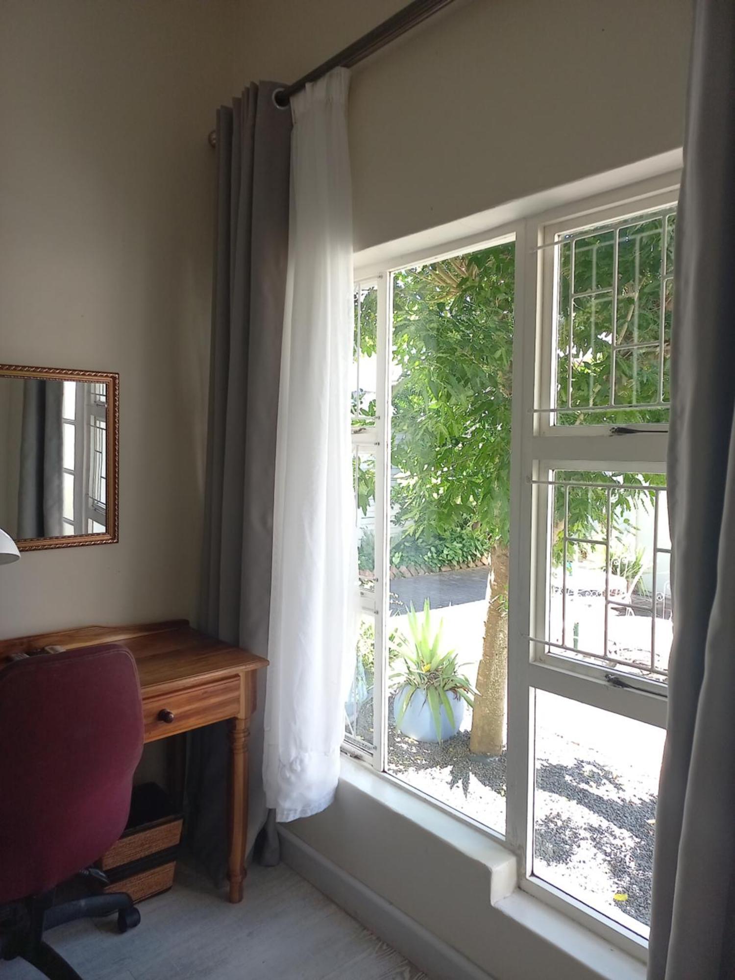 Dreamers Guesthouse - No Loadshedding King William's Town Ngoại thất bức ảnh